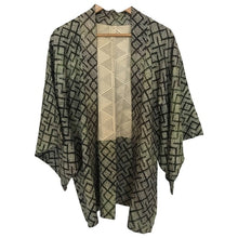 Load image into Gallery viewer, Silk Haori
