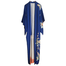 Load image into Gallery viewer, Silk kimono
