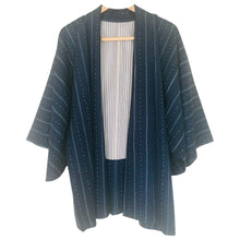 Load image into Gallery viewer, Silk haori
