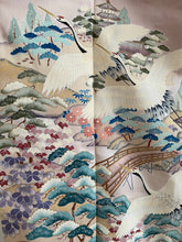 Load image into Gallery viewer, Silk kimono
