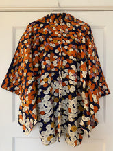 Load image into Gallery viewer, Silk haori
