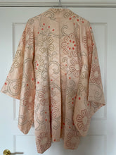 Load image into Gallery viewer, Silk haori
