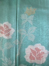 Load image into Gallery viewer, Silk kimono
