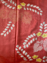 Load image into Gallery viewer, Silk kimono
