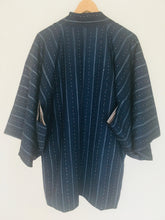 Load image into Gallery viewer, Silk haori
