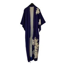 Load image into Gallery viewer, Silk kimono
